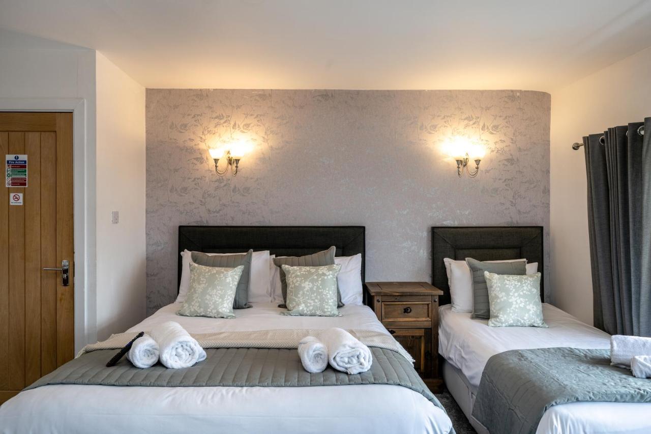 The New Lodge Pontardawe 外观 照片